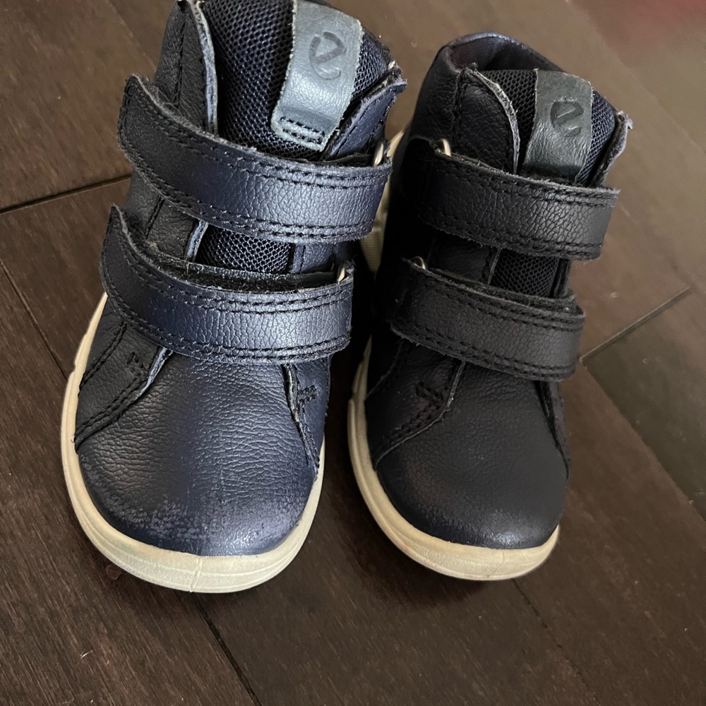 Ecco kids shoes